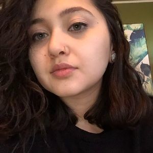 Meet your Posher, Camila